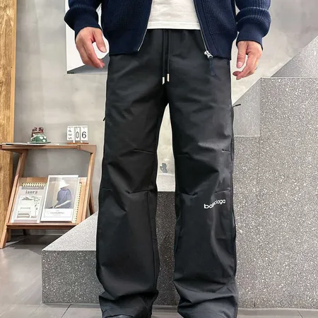 バレンシアガ カジュアルパンツ