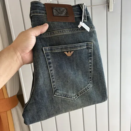 アルマーニ ジーンズ