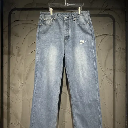 ナイキ ジーンズ