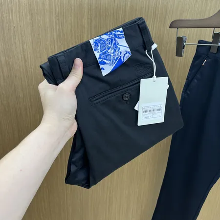 バーバリー ス カジュアルパンツ