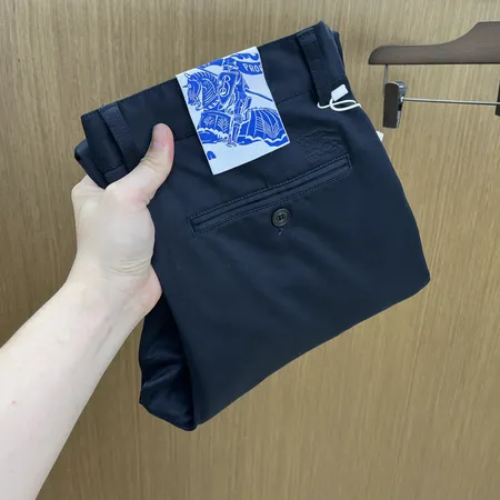 バーバリー ス カジュアルパンツ