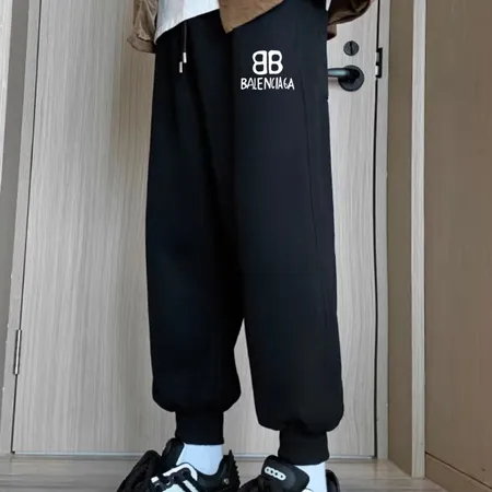 バレンシアガ カジュアルパンツ