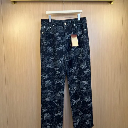 グッチ ジーンズ