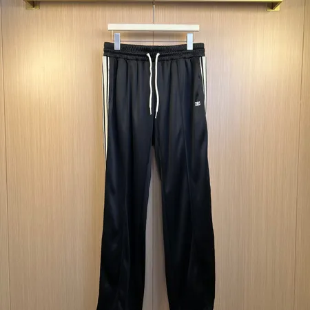 セリーヌ カジュアルパンツ