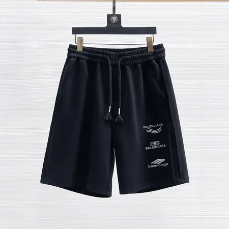 バレンシアガ ショートパンツ