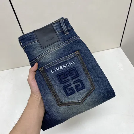 ジバンシィ ジーンズ