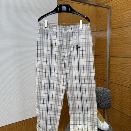 バーバリー ス カジュアルパンツ