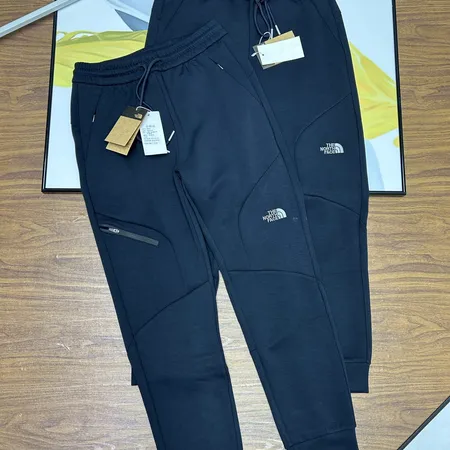 バーバリー ス トレーニングパンツ