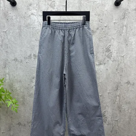 バレンシアガ カジュアルパンツ