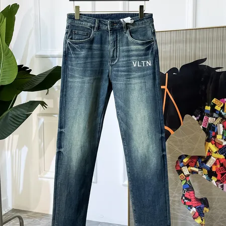 ヴァレンティノ ジーンズ