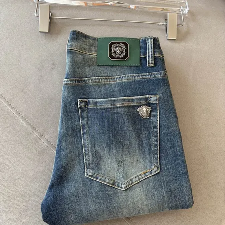 ヴェルサーチ ジーンズ