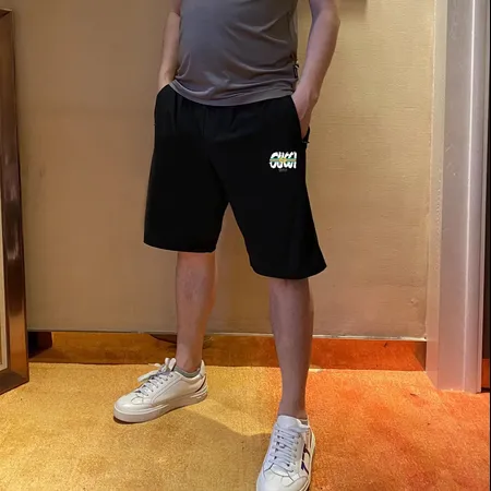 グッチ ショートパンツ