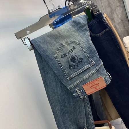 プラダ ジーンズ