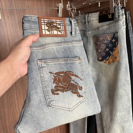 バーバリー ス ジーンズ