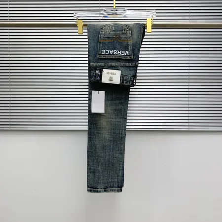 ヴェルサーチ ジーンズ