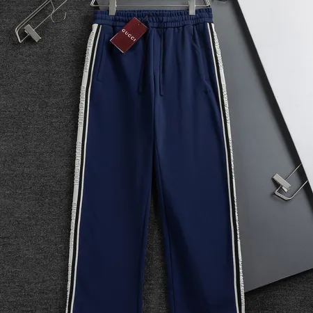 グッチ カジュアルパンツ