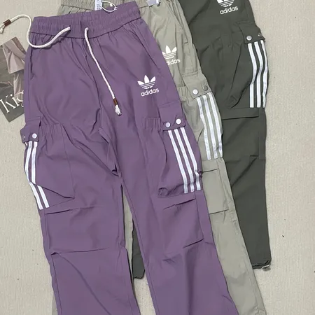 アディダス カジュアルパンツ