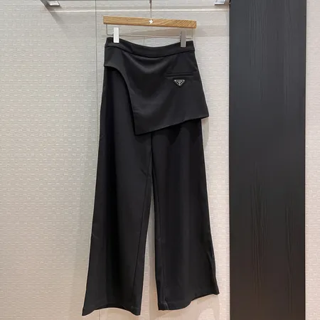 プラダ カジュアルパンツ
