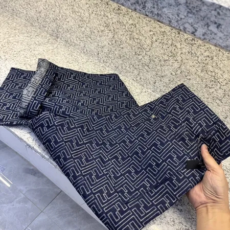 フェンディ ジーンズ