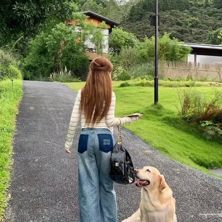 フェラガモ ジーンズ