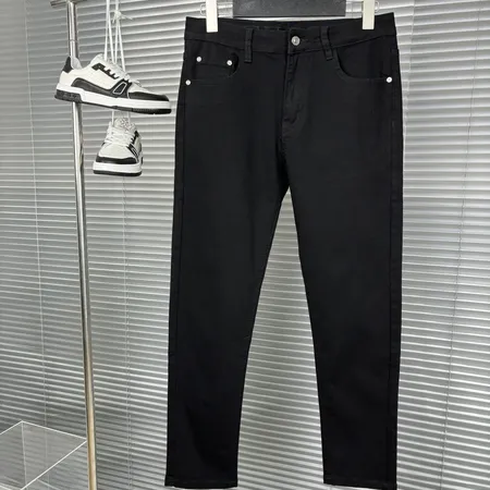 グッチ ジーンズ