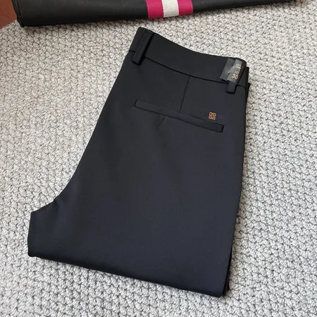 ジバンシィ カジュアルパンツ