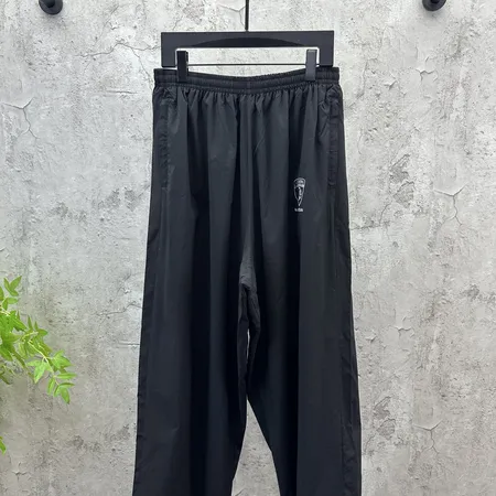 バレンシアガ カジュアルパンツ