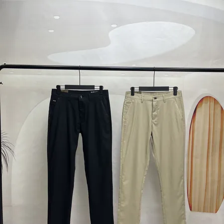 バーバリー ス カジュアルパンツ