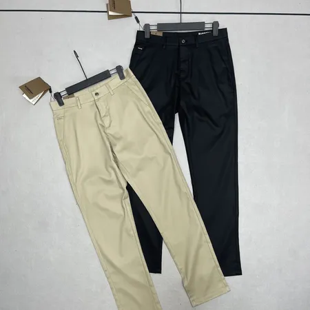 バーバリー ス カジュアルパンツ