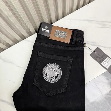 ヴェルサーチ ジーンズ
