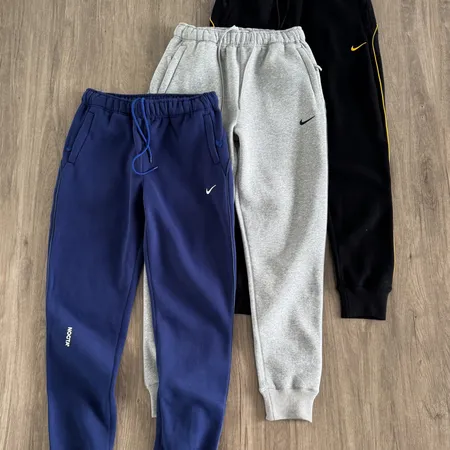 ナイキ カジュアルパンツ