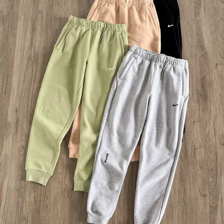 ナイキ カジュアルパンツ