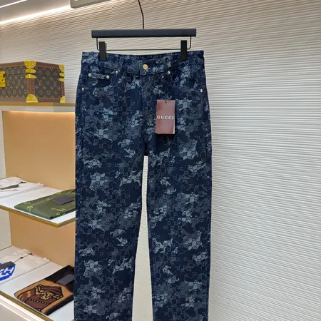 グッチ ジーンズ