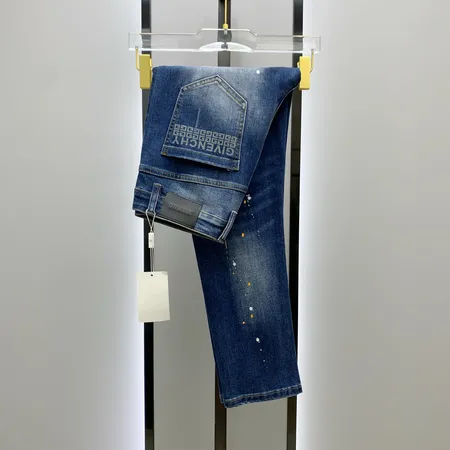 ジバンシィ ジーンズ