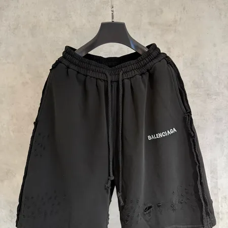 セリーヌ ショートパンツ