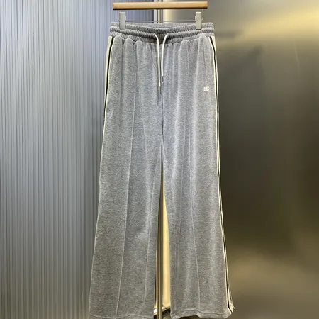 セリーヌ カジュアルパンツ