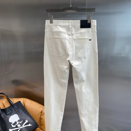 フェラガモ ジーンズ