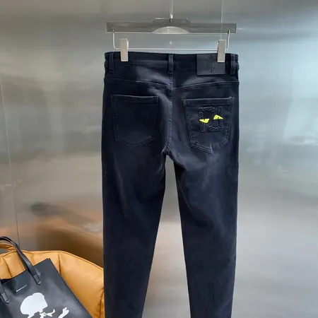 フェンディ ジーンズ