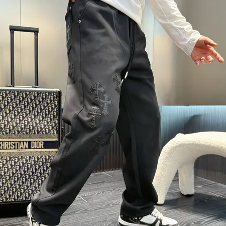 クロムハーツ カジュアルパンツ