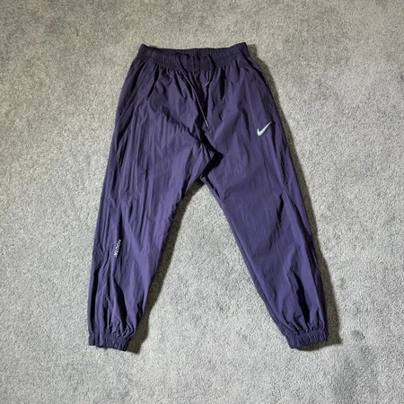 ナイキ カジュアルパンツ