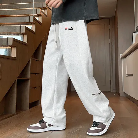 フィラ カジュアルパンツ