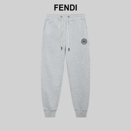 フェンディ カジュアルパンツ