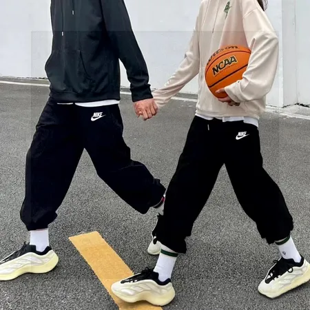 ナイキ カジュアルパンツ