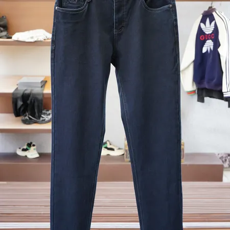 ヴァレンティノ ジーンズ