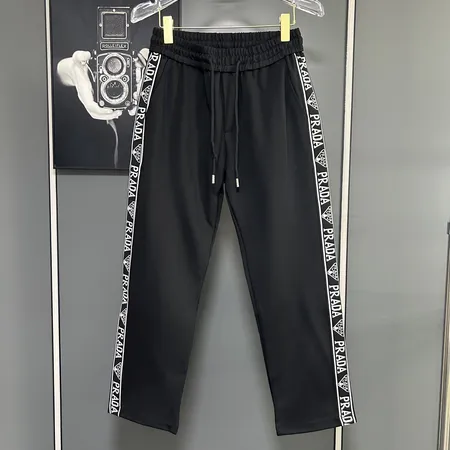 プラダ カジュアルパンツ