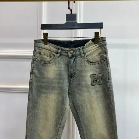 ジバンシィ ジーンズ