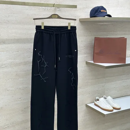 ジバンシィ カジュアルパンツ