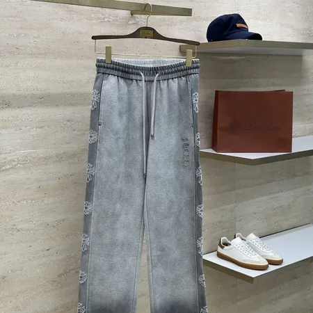 クロムハーツ カジュアルパンツ