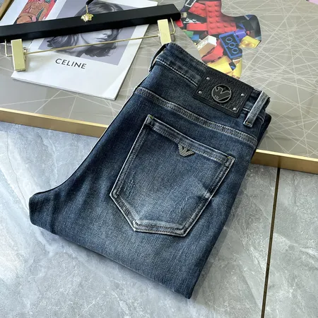 アルマーニ ジーンズ