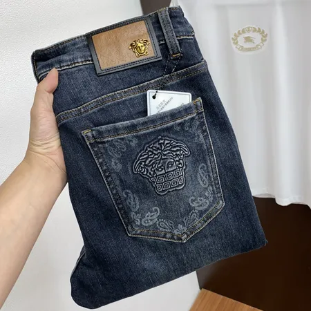 ヴェルサーチ ジーンズ